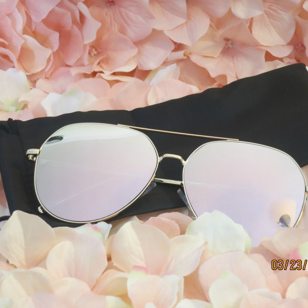 🎀 Rose Gold Mirrored Aviator Sunglasses 🎀